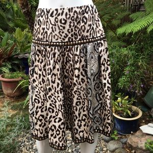 💥💋HOST PICK💋💥TRACEY REESE Embellished Skirt